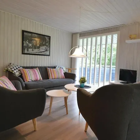 別荘 Three-bedroom Holiday In *