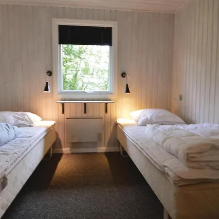 Three-bedroom Holiday In