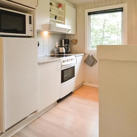 Three-bedroom Holiday In * Hemmet