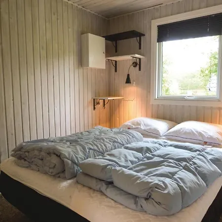 Three-bedroom Holiday In 別荘